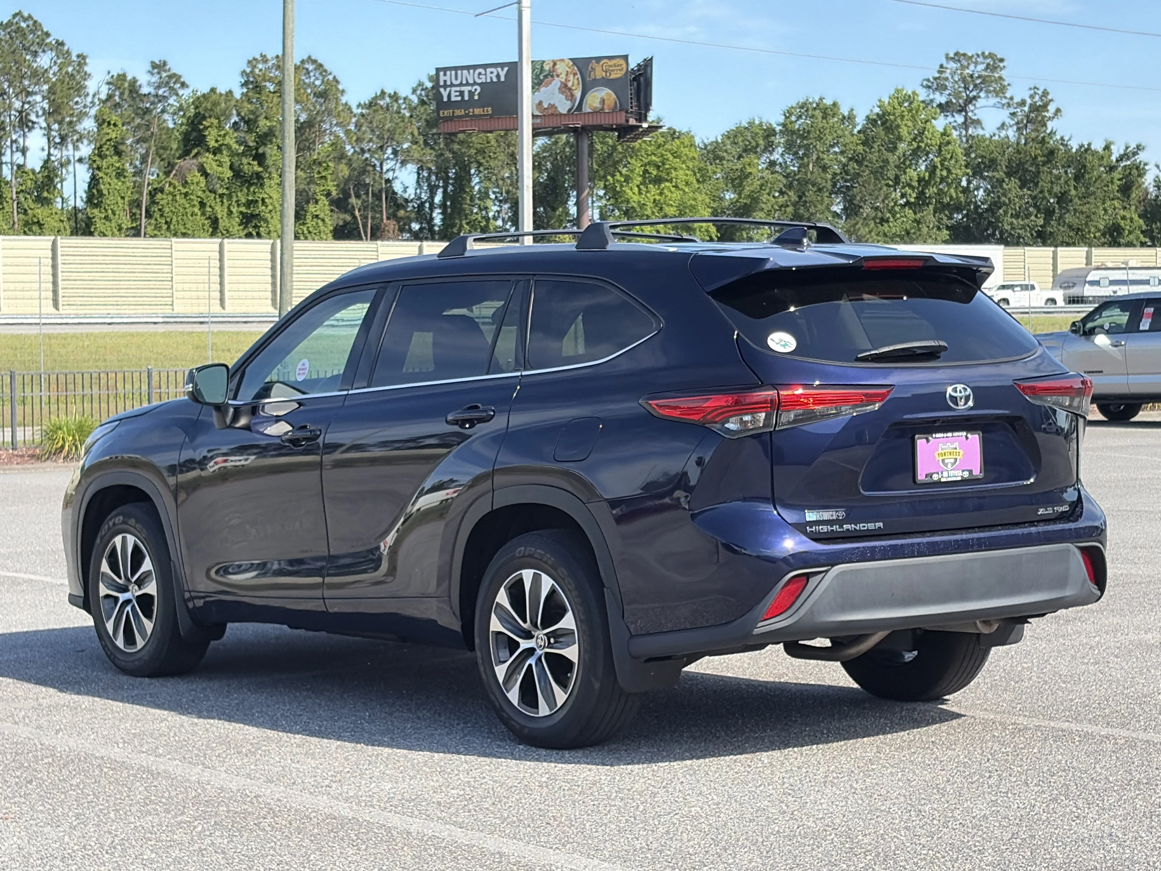 2022 Toyota Highlander XLE - Photo 29