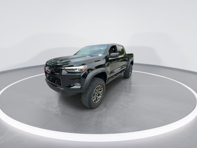 2024 Chevrolet Colorado ZR2 - Photo 4