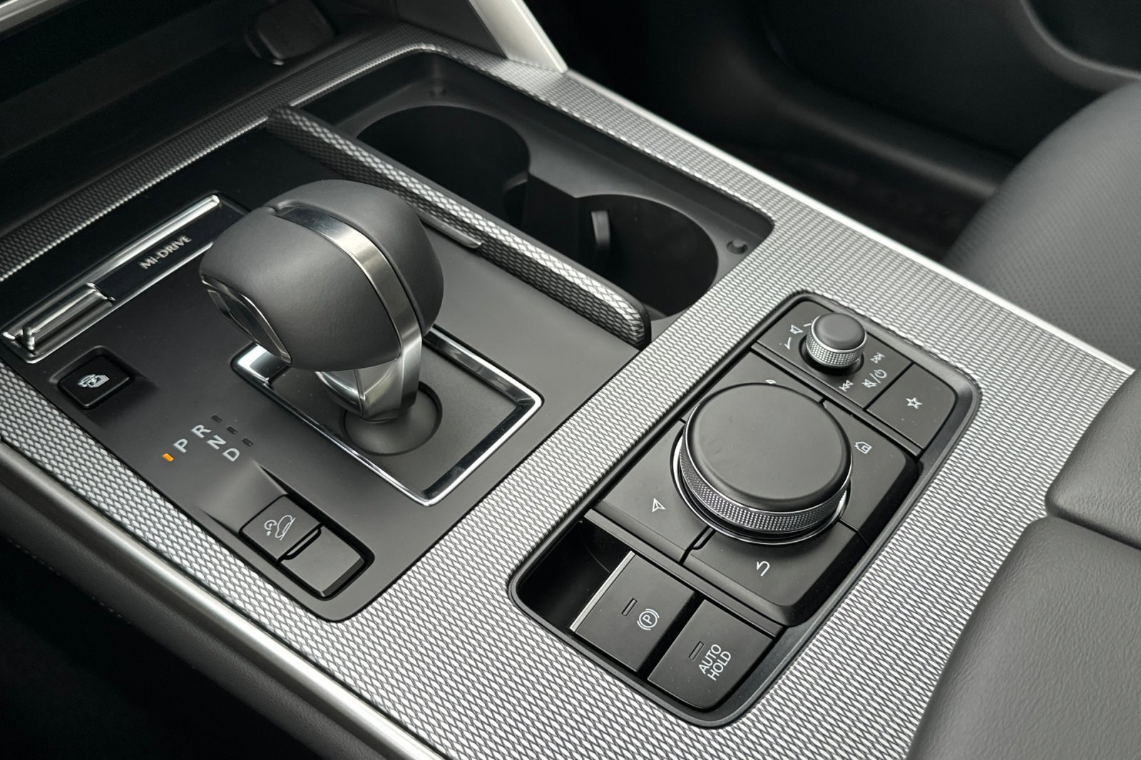 2025 Mazda CX-70 Premium Package - Photo 25