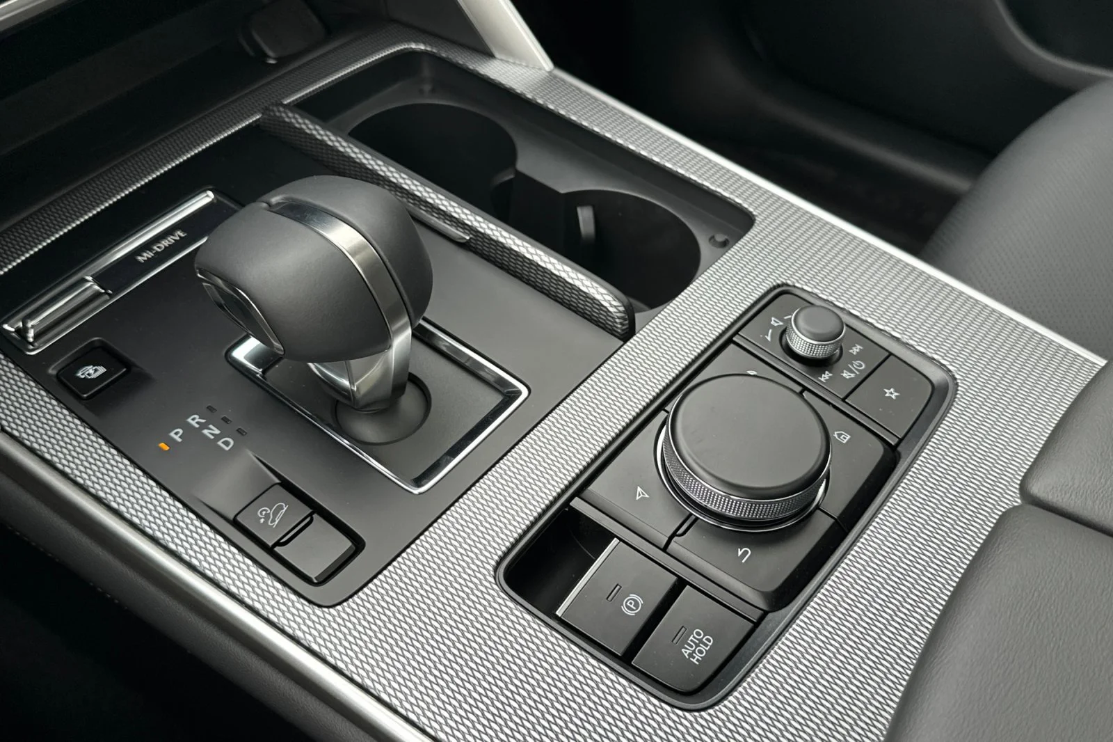 2025 Mazda CX-70 Premium Package - Photo 25