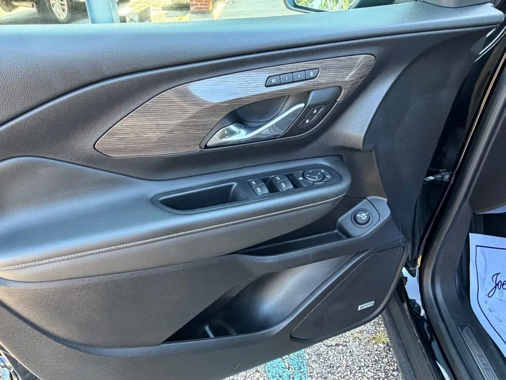Used 2024 Black GMC Denali image 13