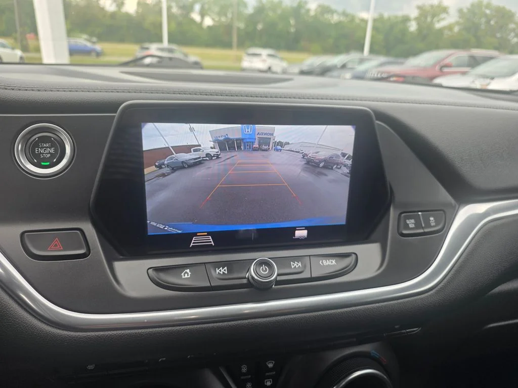 Used 2019 Kinetic Blue Metallic Chevrolet Base image 16