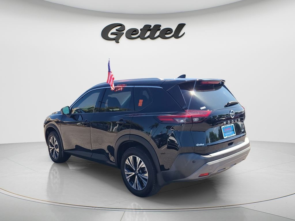 Used 2021 Black Nissan SV image 7