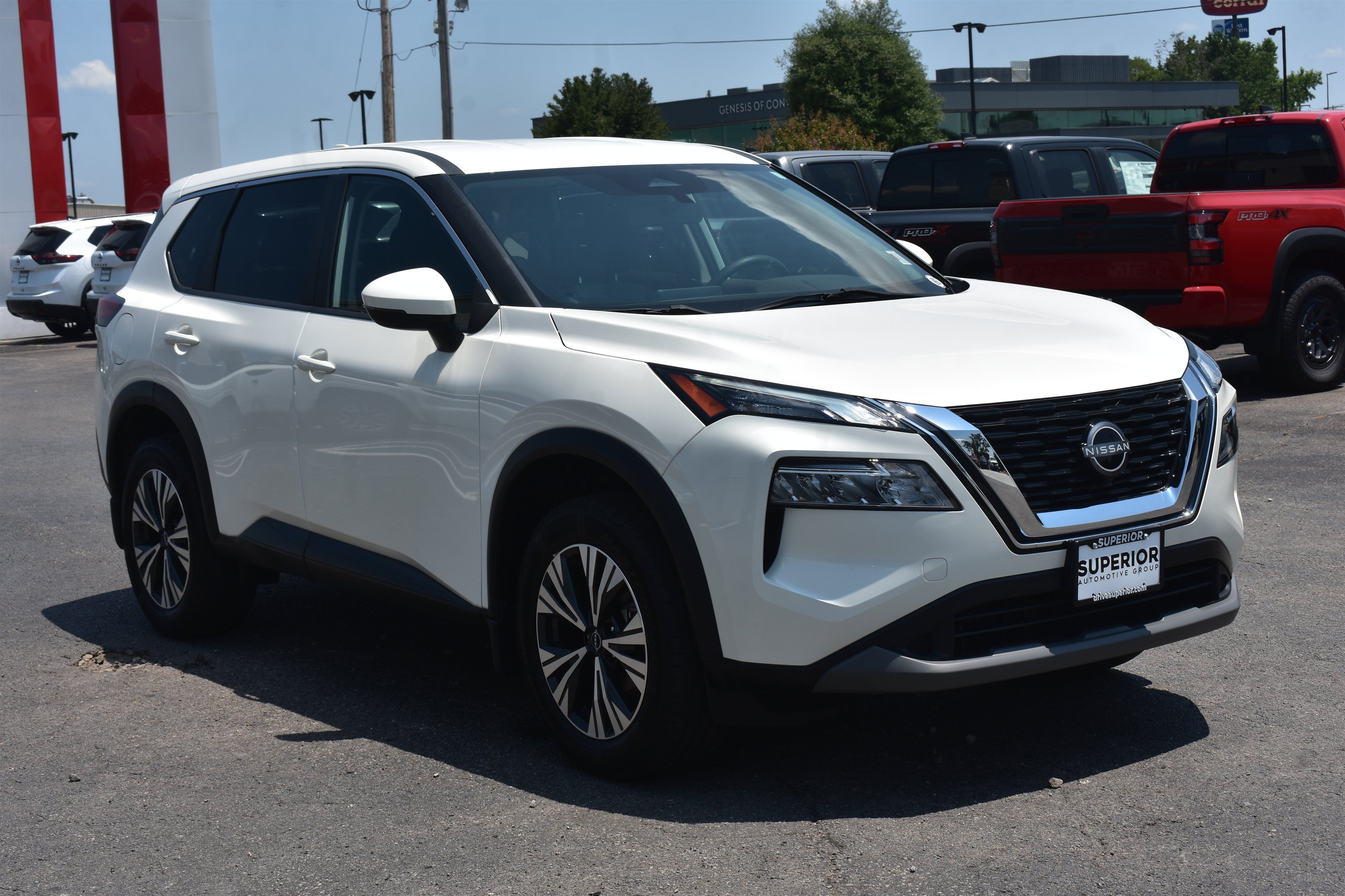 Used 2023 Pearl White Tricoat Nissan SV image 3