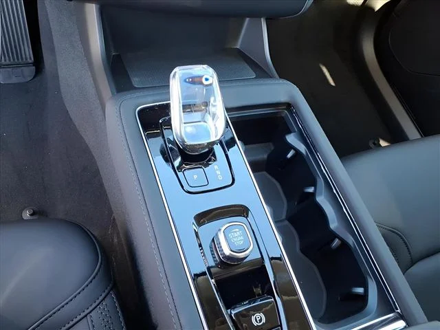 2026 Volvo XC90 Plus - Photo 24