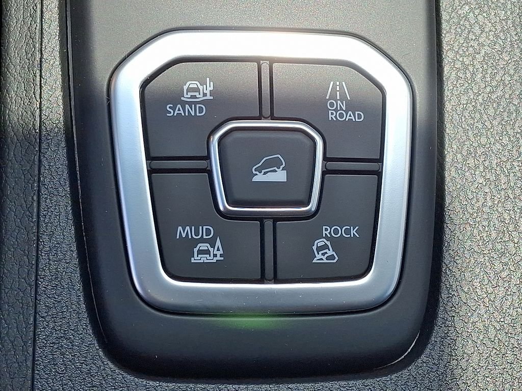 New 2026 Gray Nissan PRO-4X image 15