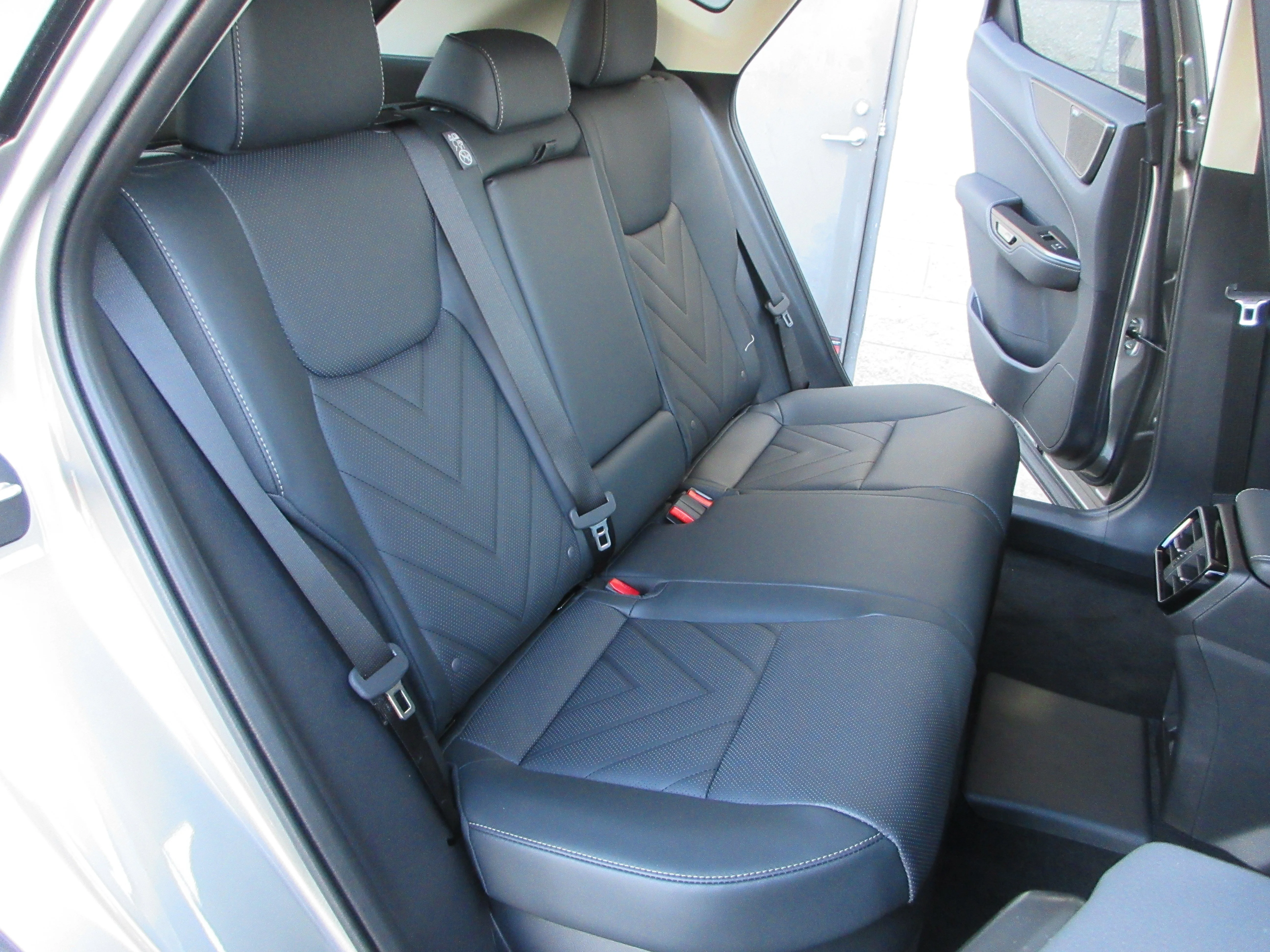 2026 Lexus NX 450h+ Luxury - Photo 19