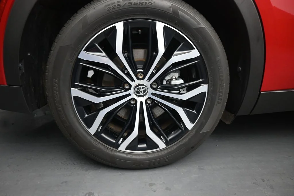Used 2024 Red Toyota XLE image 9