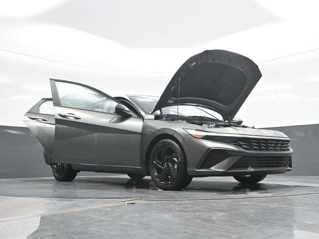 New 2026 Gray Hyundai SEL Sport Plus image 32