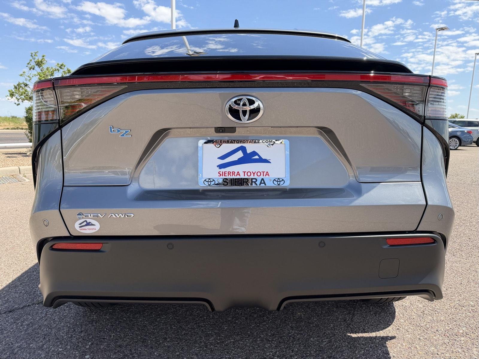 New 2026 Heavy Metal <sup>1</sup> Toyota  XLE image 6