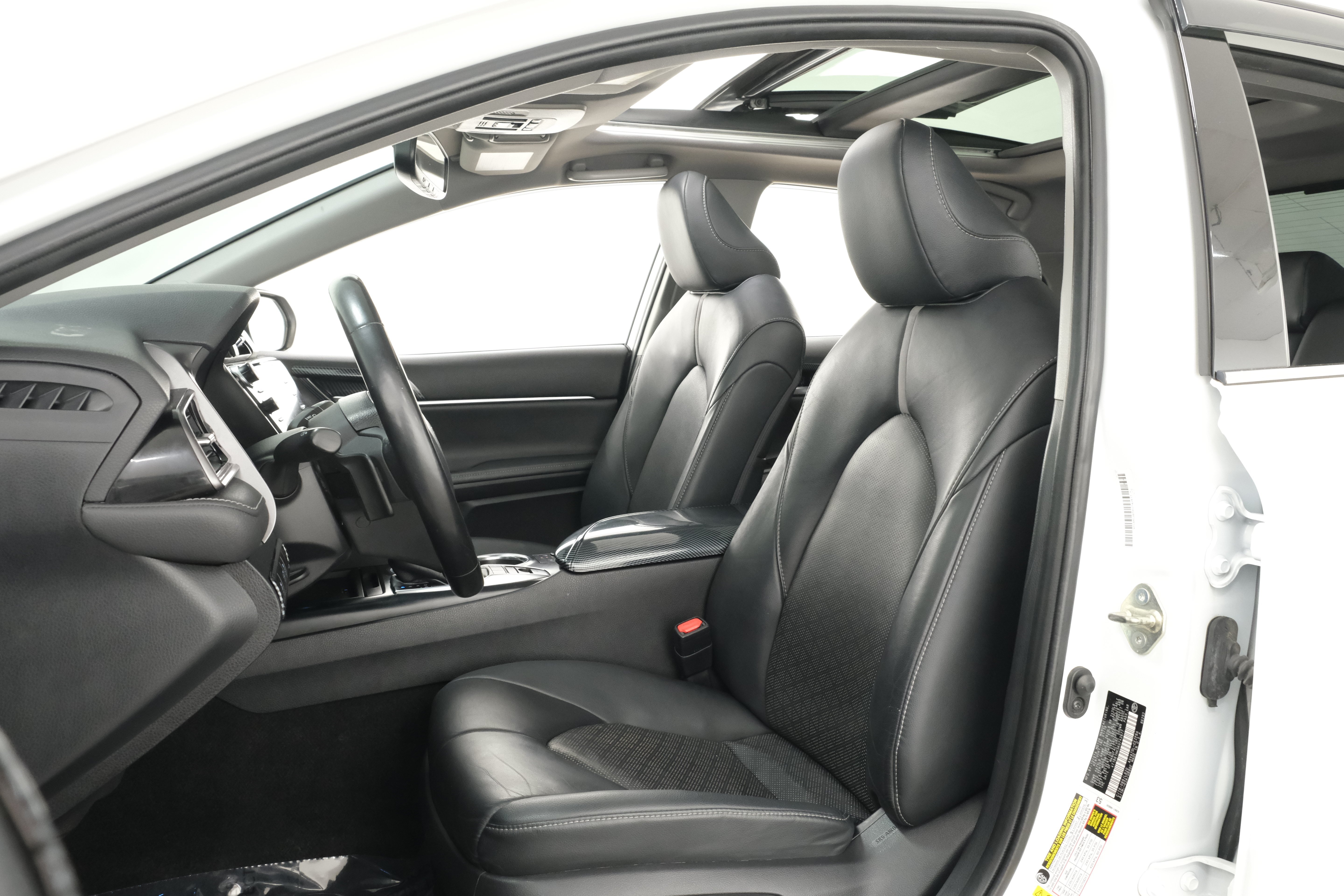 Certified Used 2019 Wind Chill Pearl Toyota XSE image 30