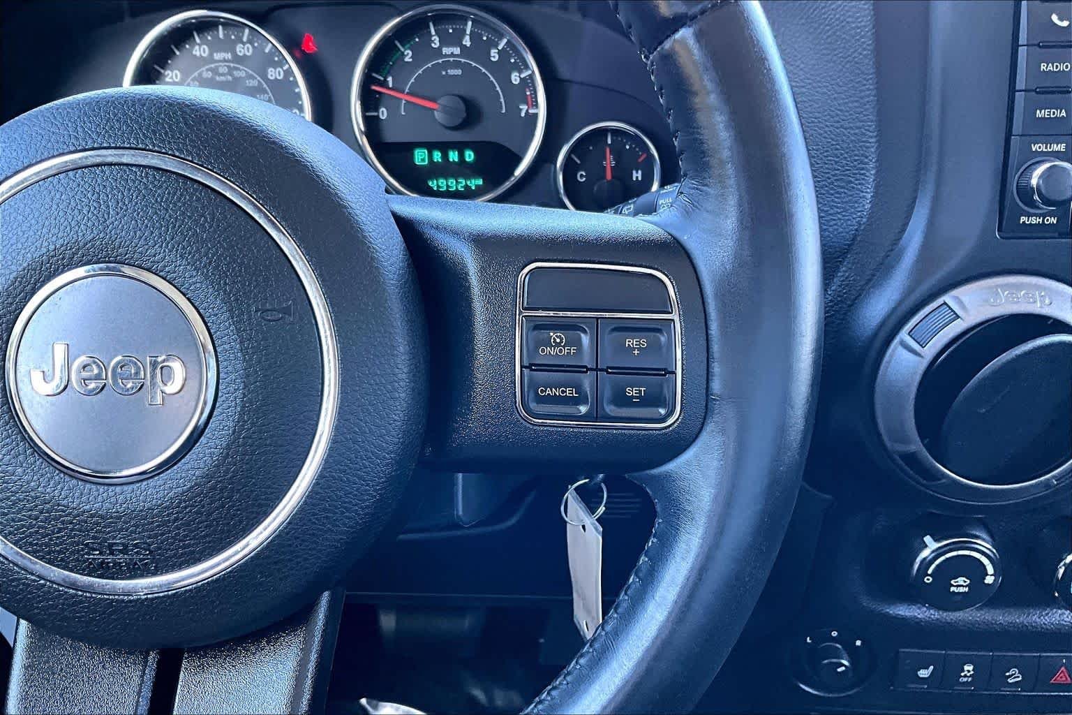 Used 2017 Bright White Clearcoat Jeep Sport image 25