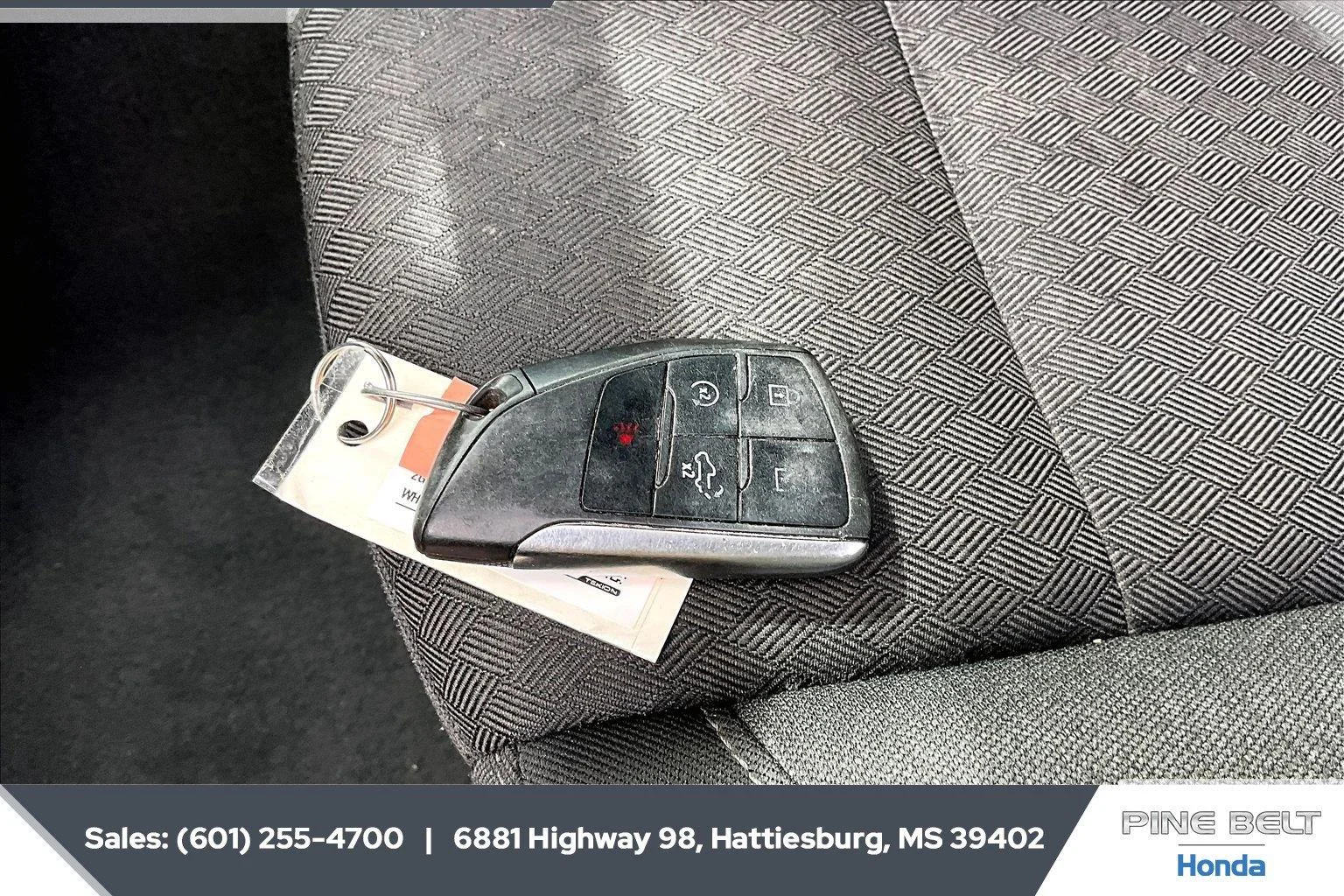 Used 2024 Summit White Chevrolet Custom image 9