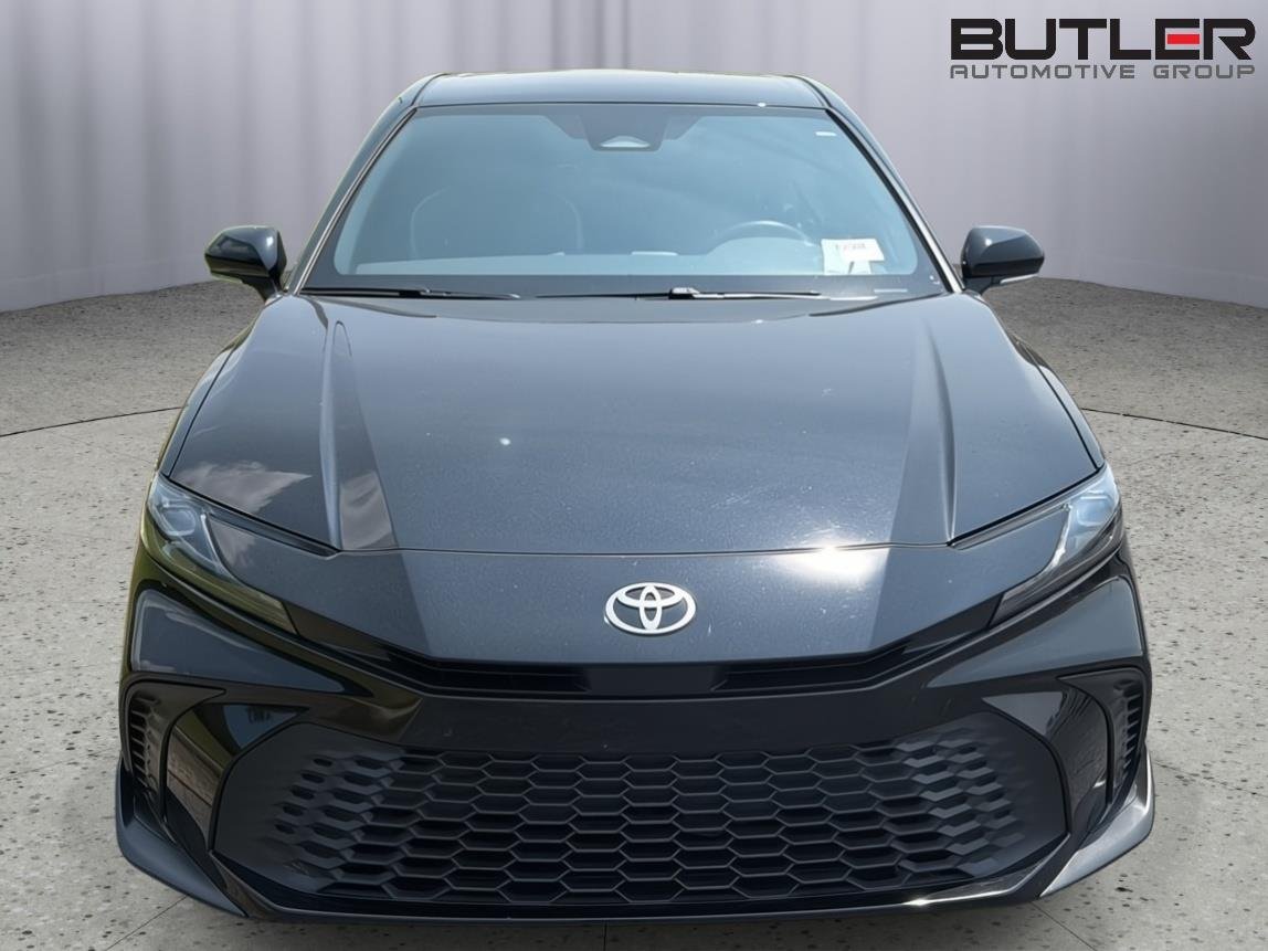 Used 2025 Midnight Black Metallic Toyota SE image 9