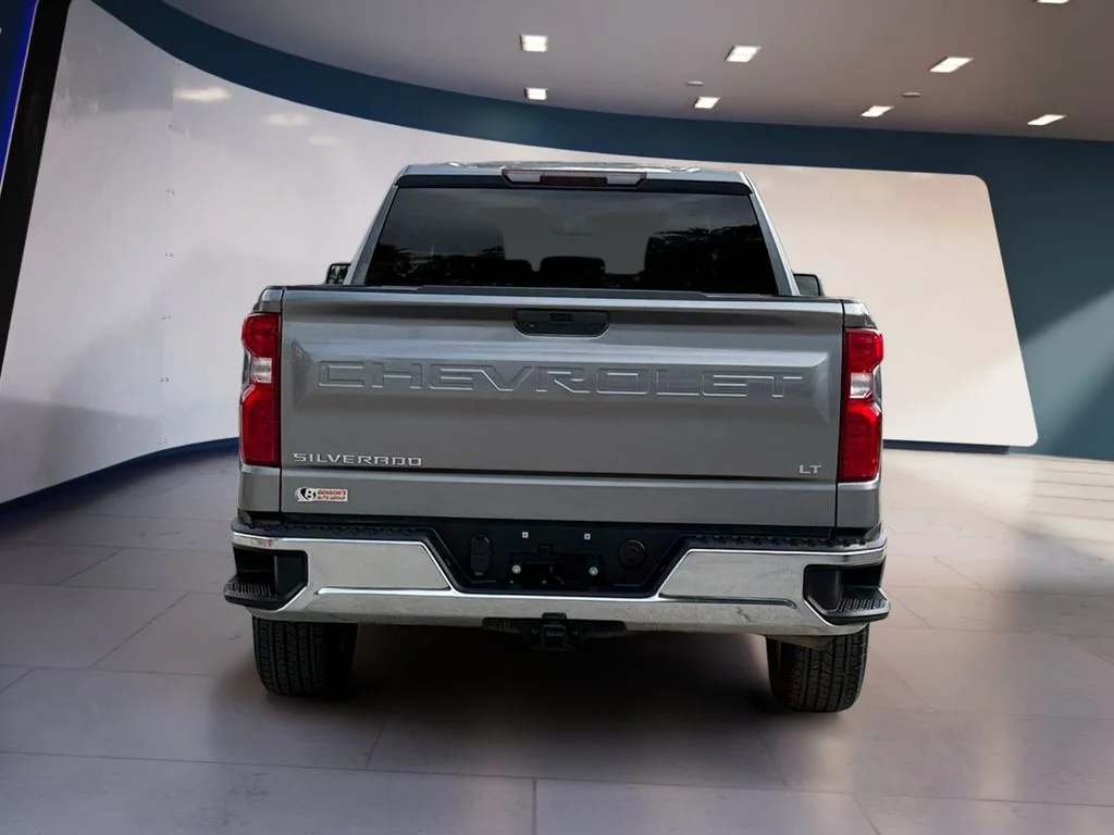 Used 2019 Gray Chevrolet LT image 4