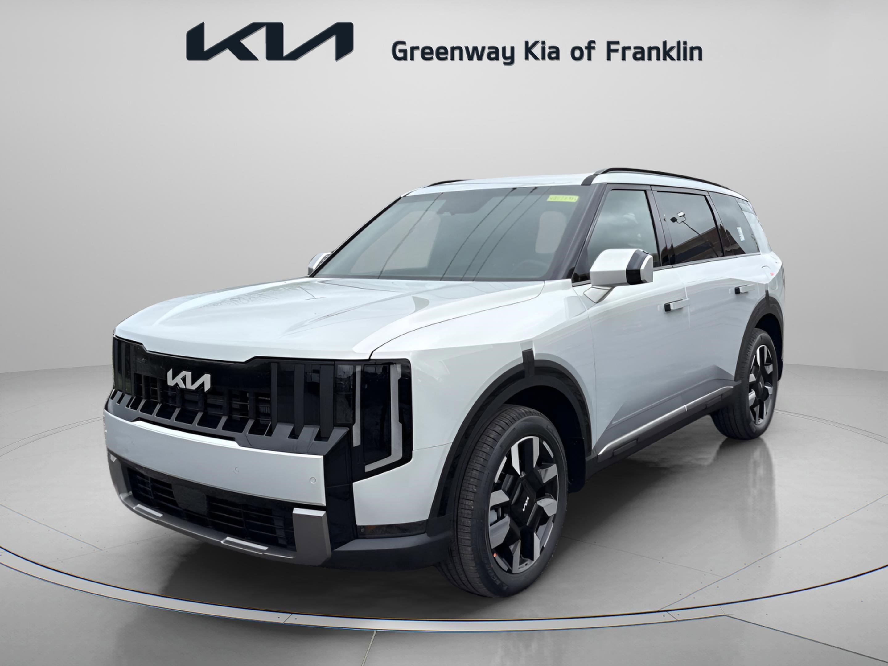 New 2027 Ivory Silver Kia S image 3