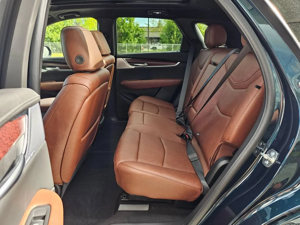 New 2026 Emerald Lake Metallic Cadillac Premium Luxury image 16