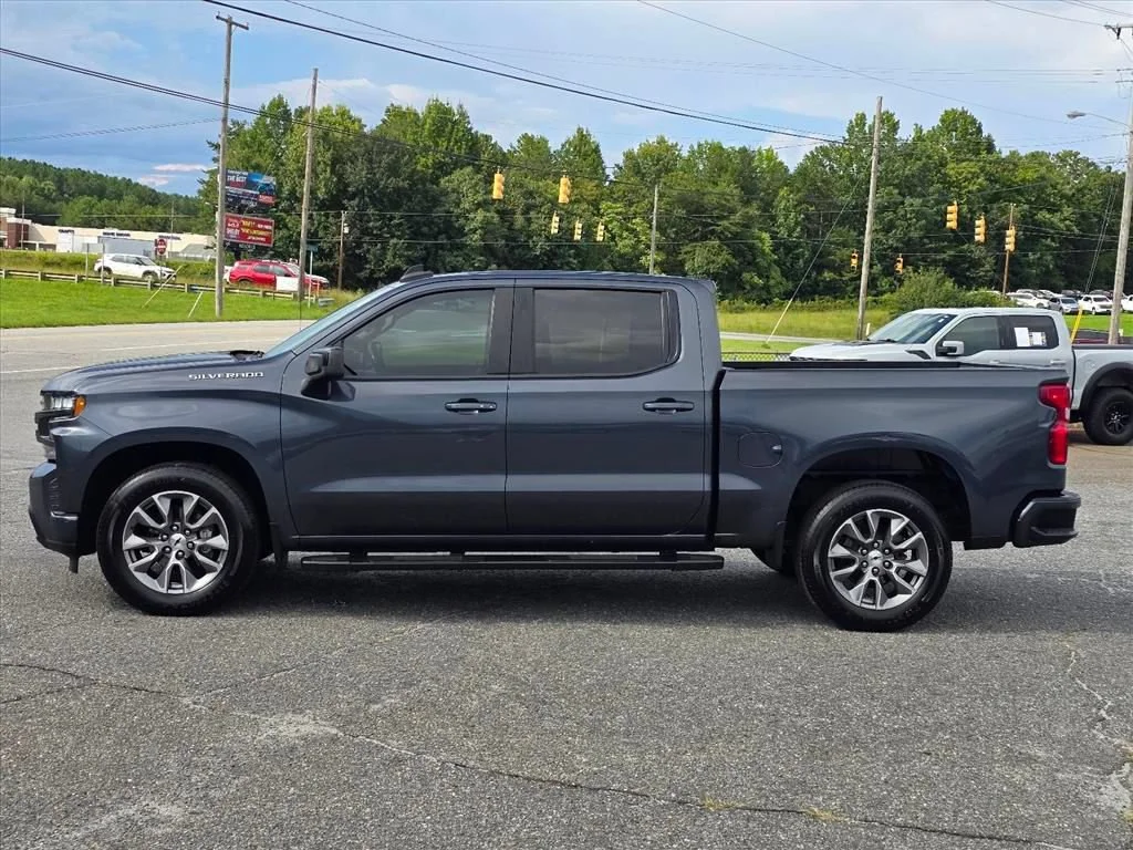 Used 2021 SHADOW GRAY METALLIC Chevrolet RST image 21