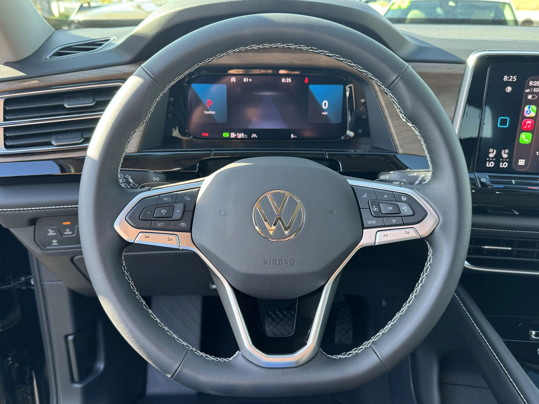 New 2026 Deep Black Pearl Volkswagen 2.0T SE w/Technology image 18