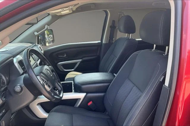 Used 2018 Red Nissan SV image 24