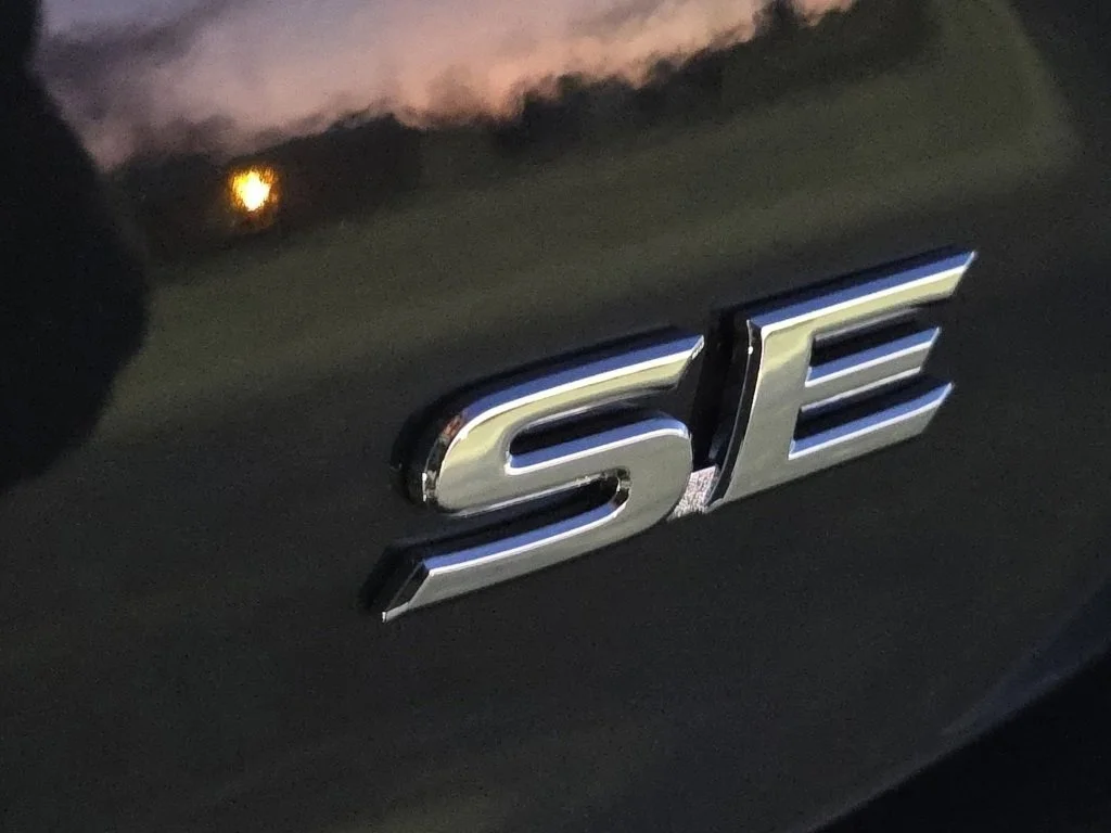 2026 Toyota Camry SE - Photo 14