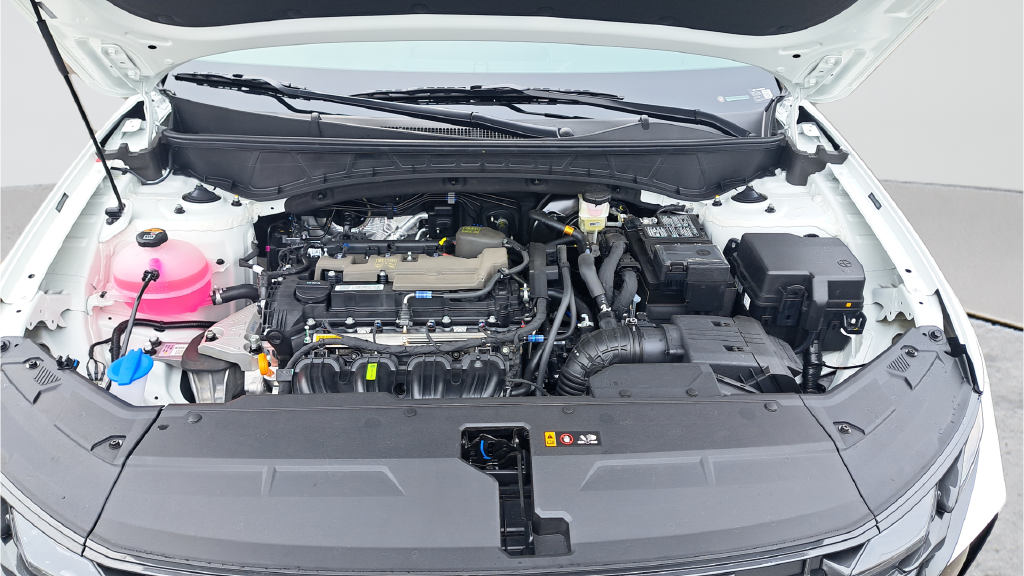 New 2026 White Hyundai SE AWD image 27