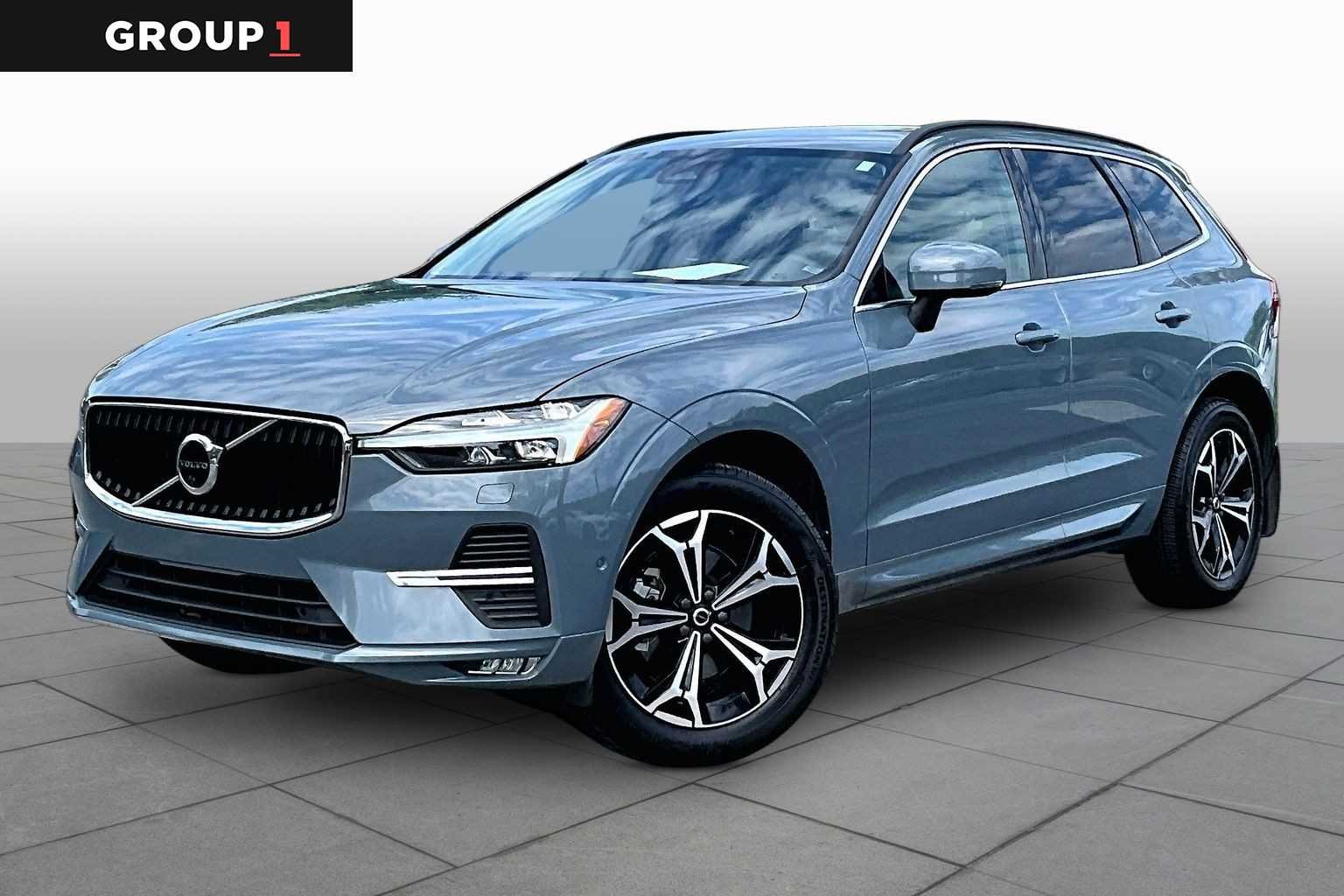 2022 Volvo XC60 B5 Momentum FWD's photo