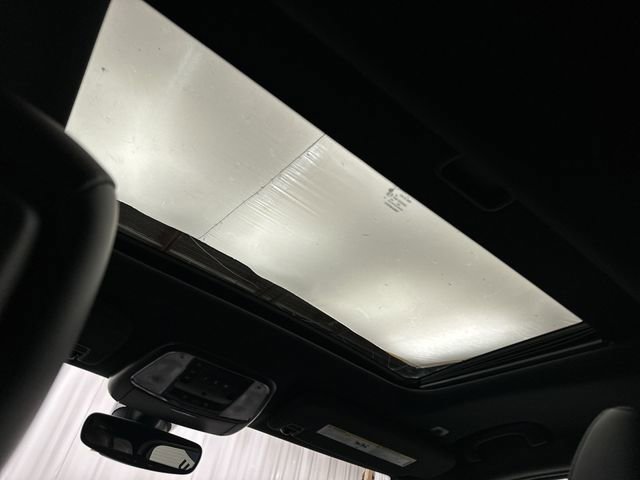 Used 2019 Gray Jeep Altitude image 19