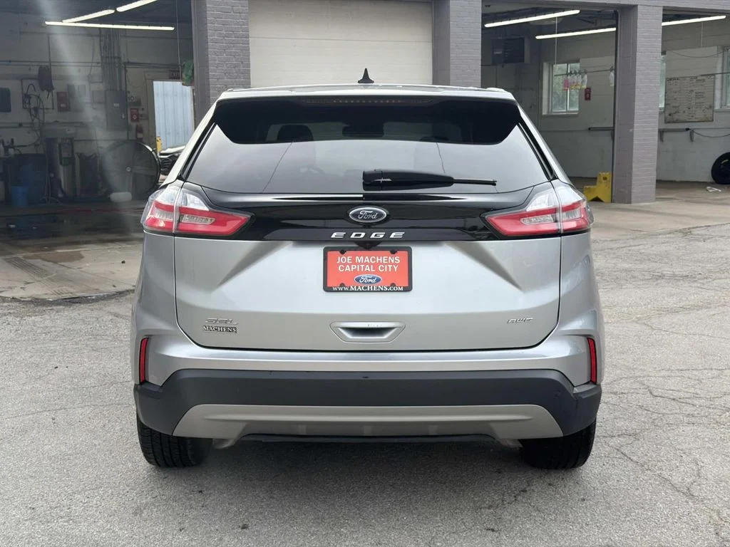 Used 2023 Silver Ford SEL image 6