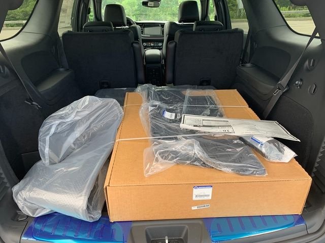 New 2026 Diamond Black Clear-Coat Exterior Paint Dodge GT Premium HEMI V8 image 4