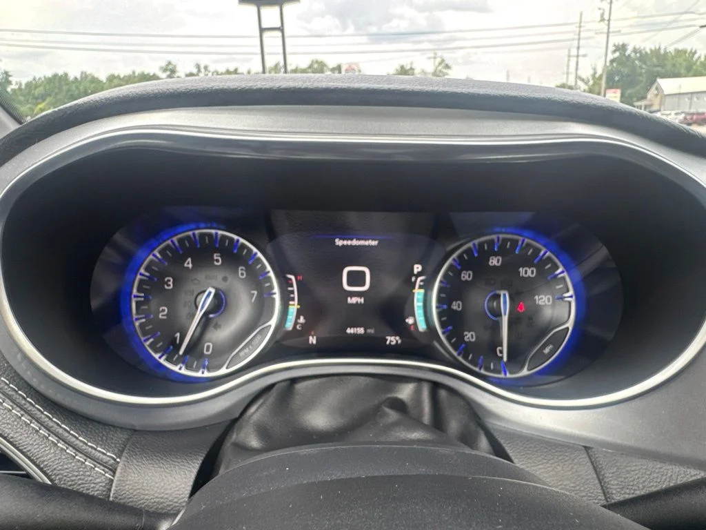 2025 Chrysler Pacifica Limited - Photo 35