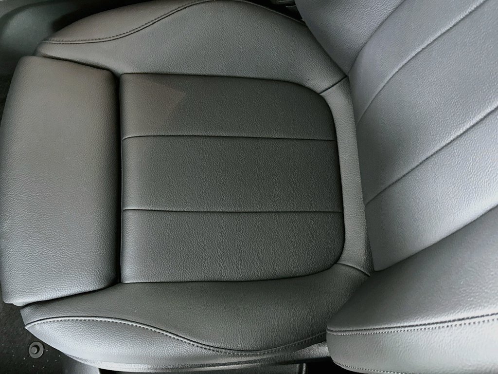 New 2026 Mountain Grey Metallic Mercedes-Benz GLB 250 image 17
