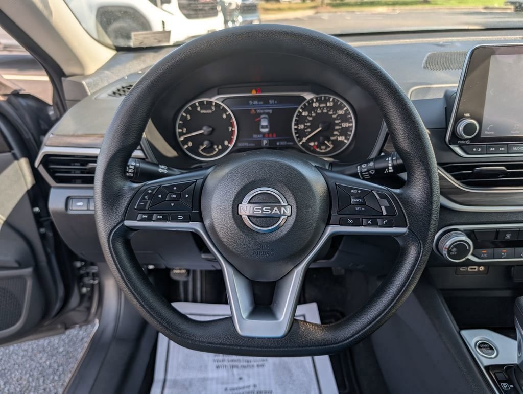 Used 2025 Gray Nissan 2.5 SV image 20