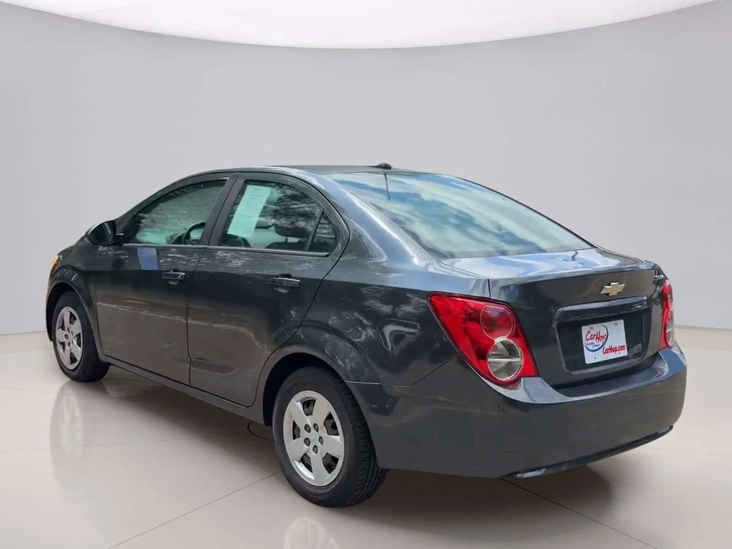 Used 2016 Gray Chevrolet LS image 3