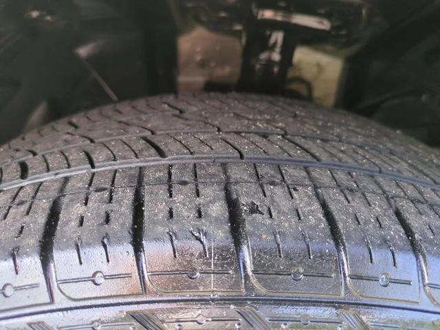 Used 2018 Gray Nissan SV image 11