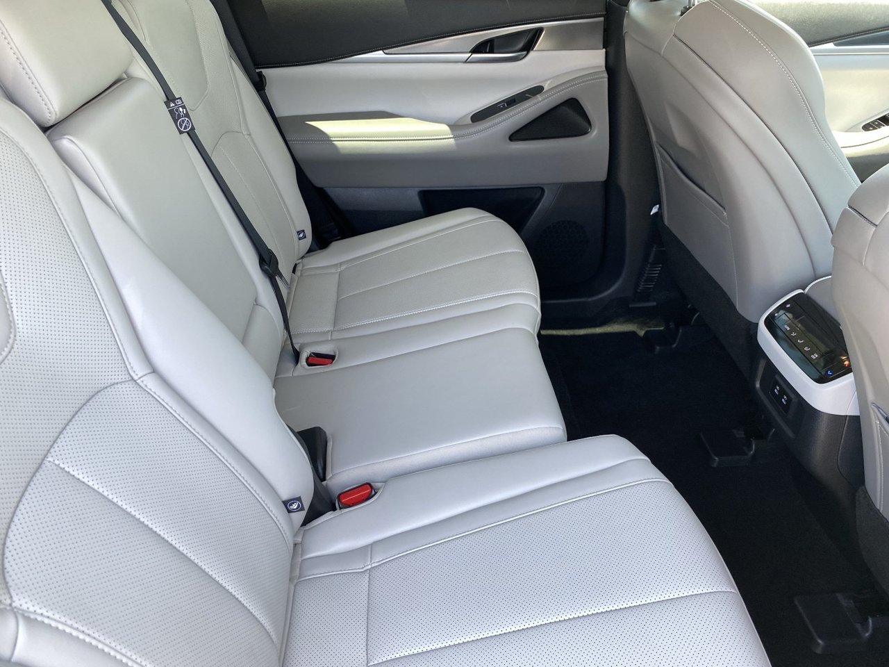 Certified Used 2026 Radiant White INFINITI PURE image 9