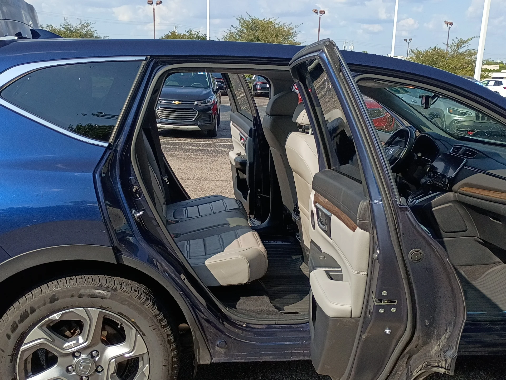 Certified Used 2018 Obsidian Blue Pearl Honda EX-L image 15