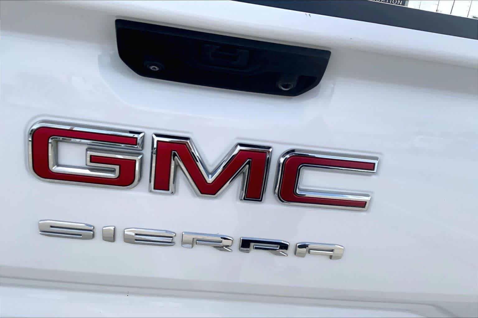Used 2023 Summit White GMC Pro image 30