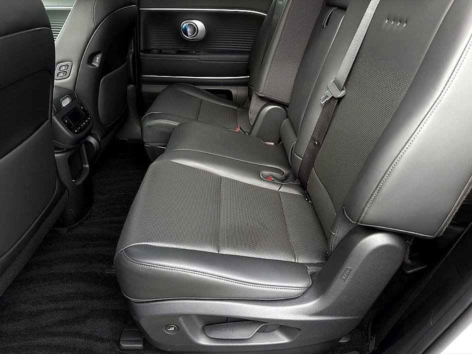 2026 Hyundai IONIQ 9 SEL - Photo 7