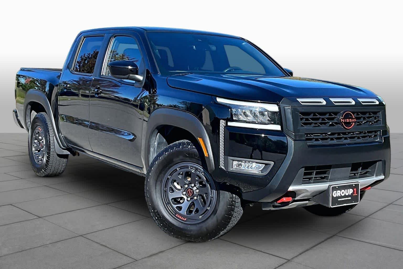 Used 2026 Super Black Nissan PRO-4X image 3