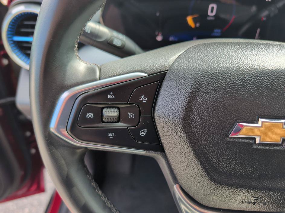 Used 2025 Crimson Metallic Chevrolet LT image 19