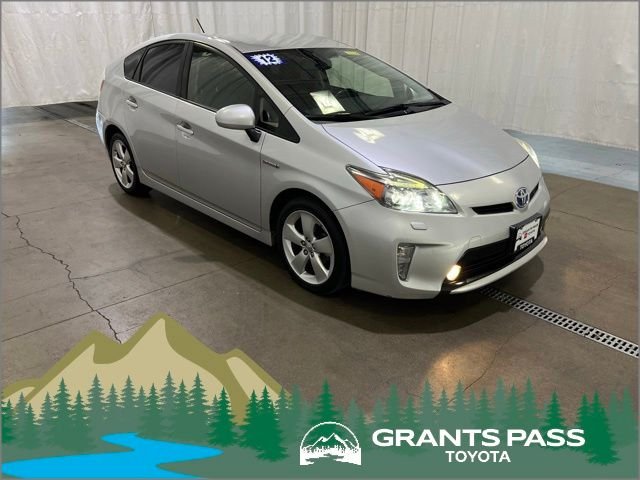 2012 Toyota Prius Five's photo