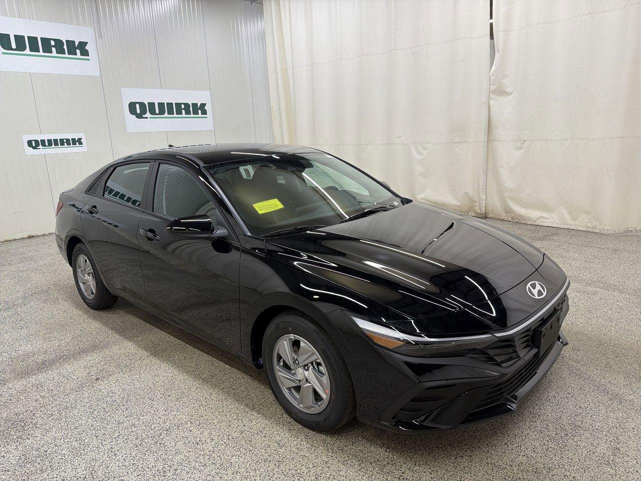 New 2026 Abyss Black Hyundai SE image 1