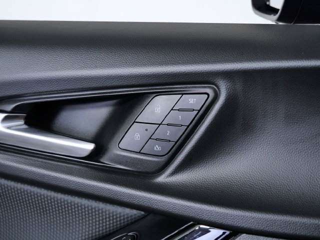 Used 2026 Black Chevrolet RS image 27