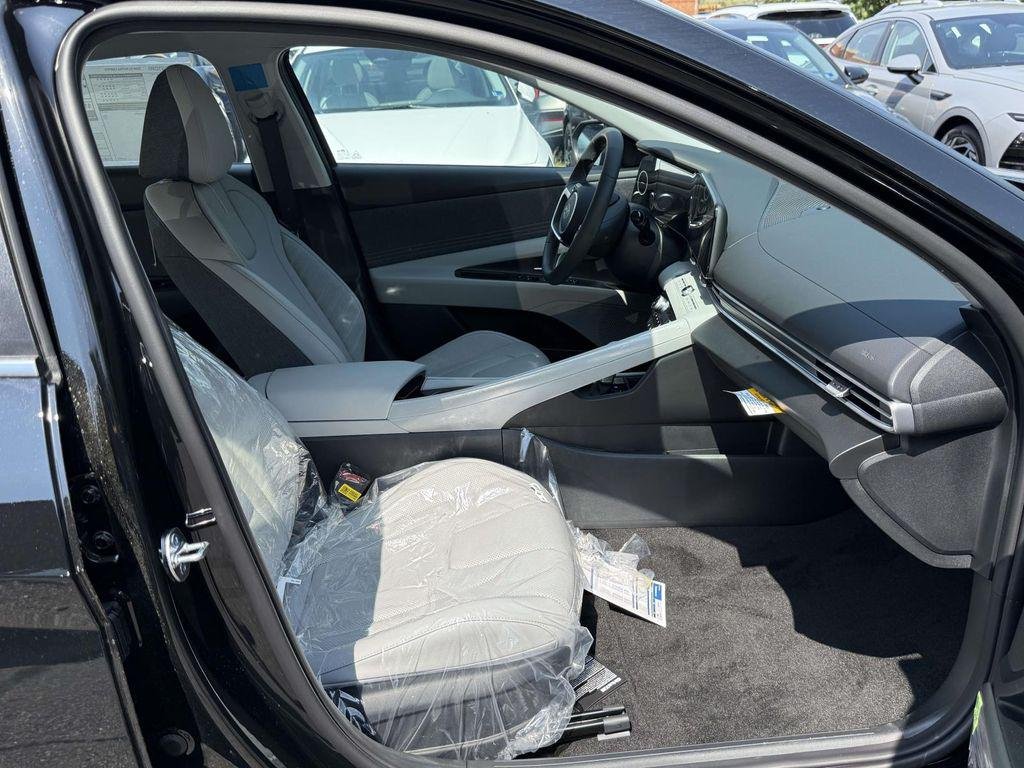 New 2026 Abyss Black Hyundai Limited image 13