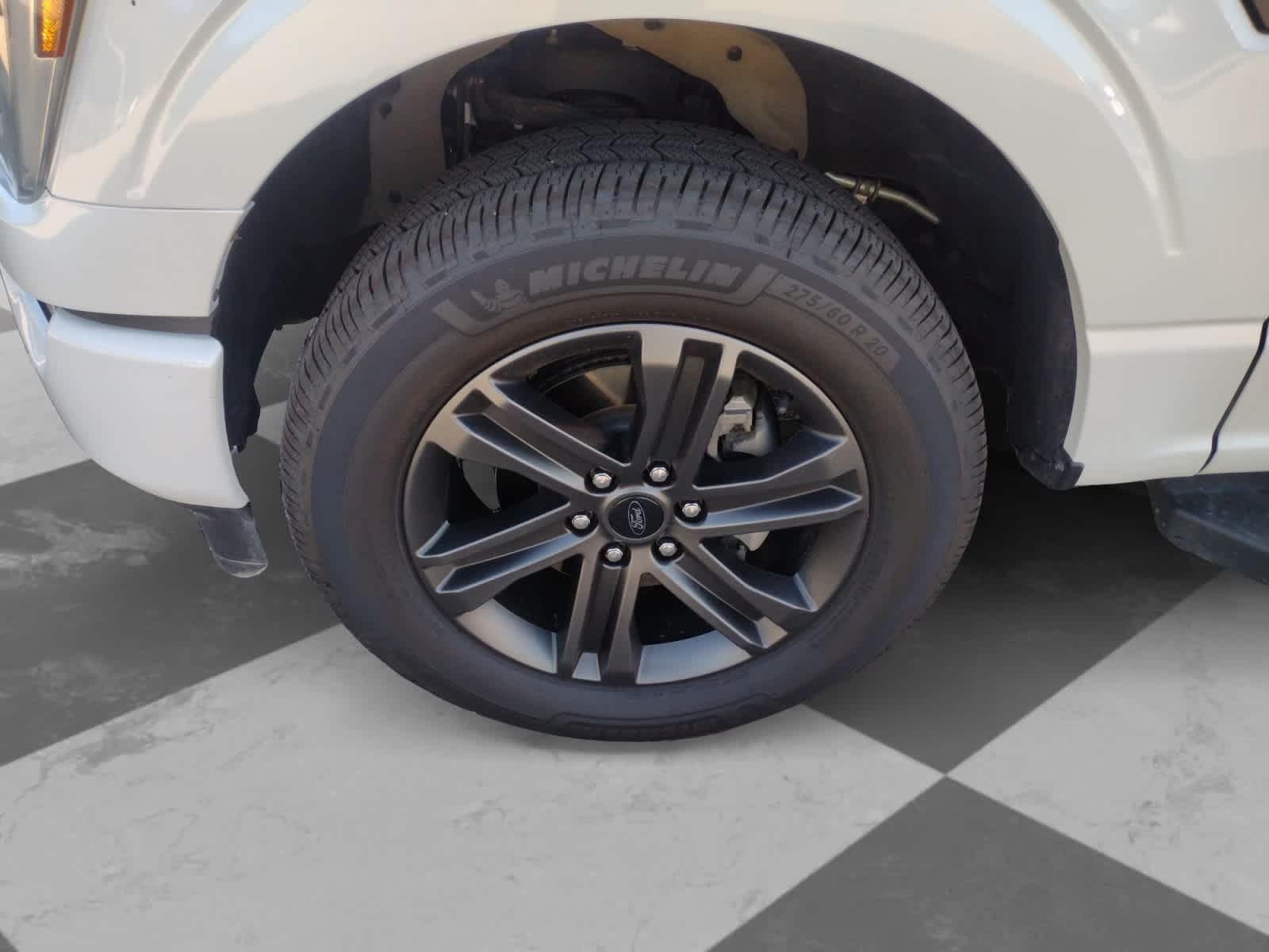 2022 Ford F-150 Lariat - Photo 8