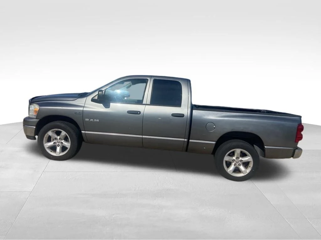 Used 2008 Gray Dodge SLT image 60