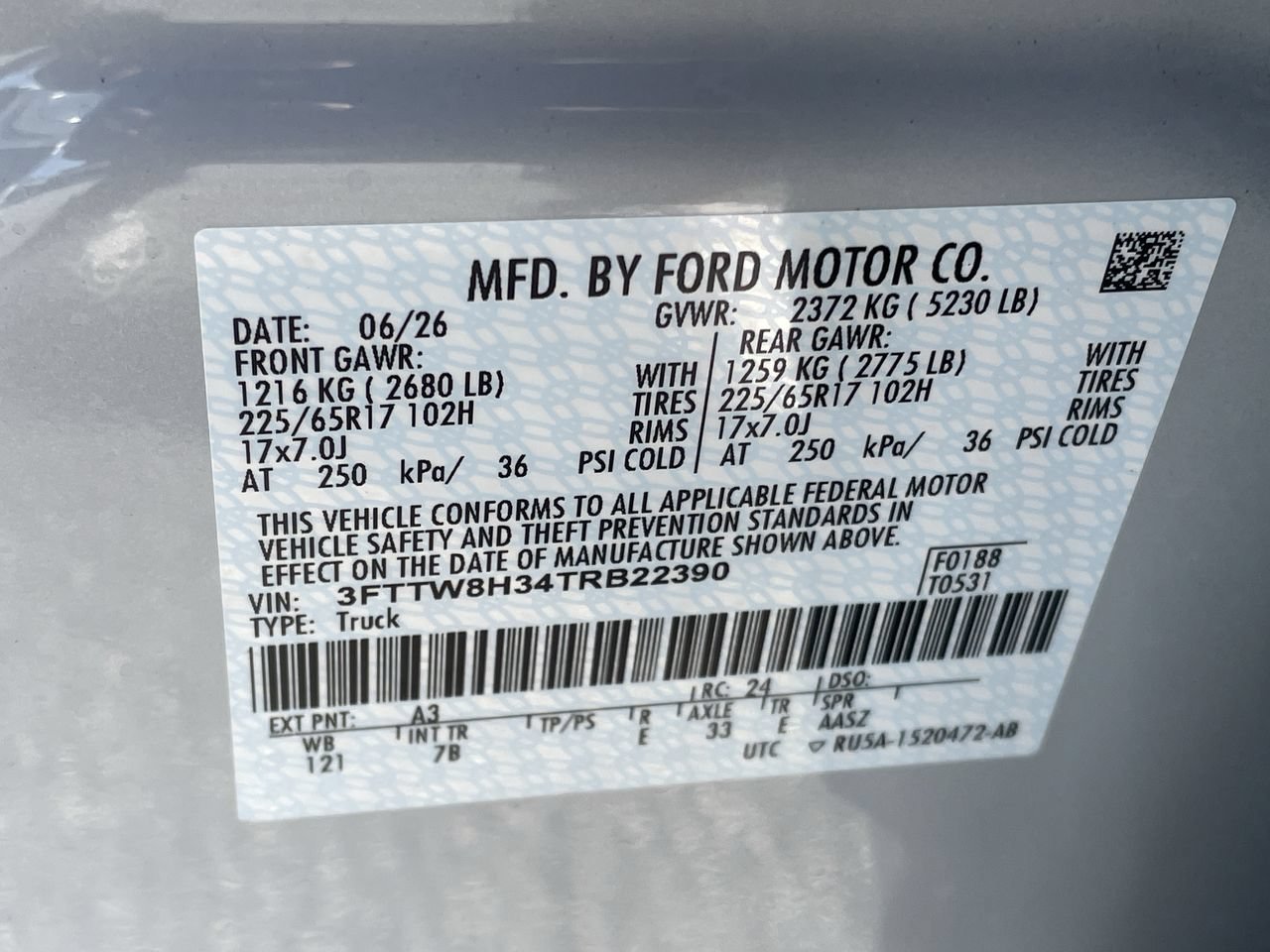 New 2026 Space White Metallic Ford XLT image 31