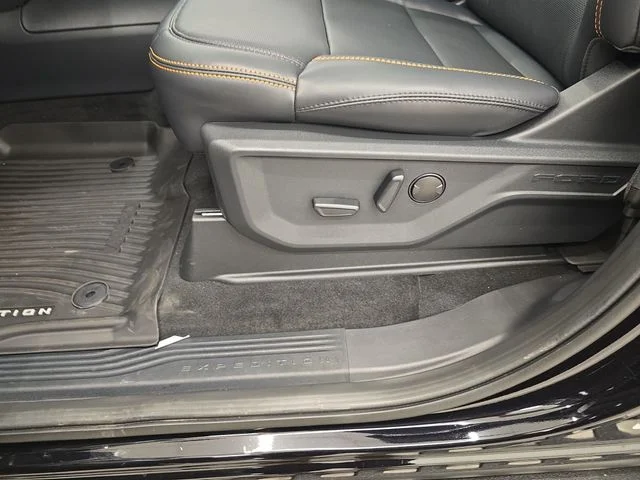 New 2027 Agate Black Metallic Ford Tremor® image 46