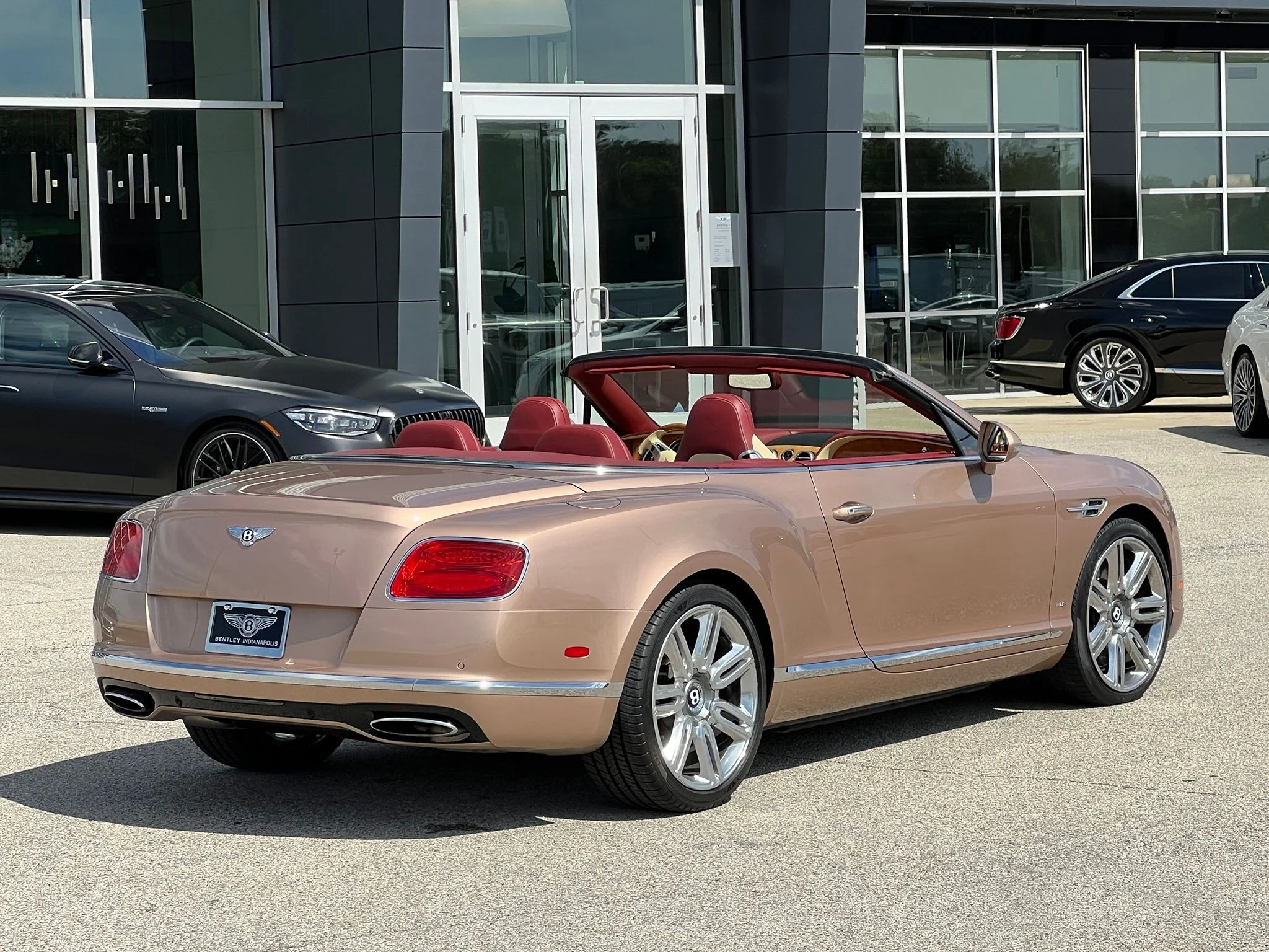 Used 2017 Gold Bentley W12 image 4